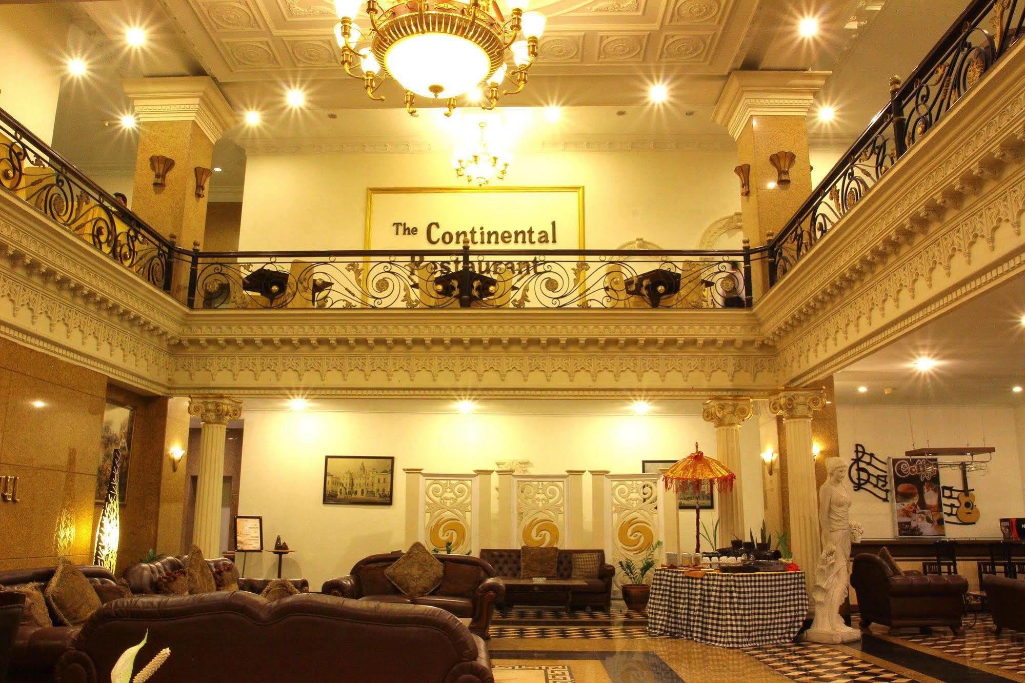The Grand Palace Hotel Malang Exterior foto